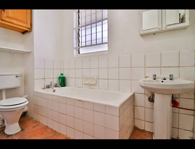 1.5 BEDROOM FLAT SOLD IN WAVERLEY